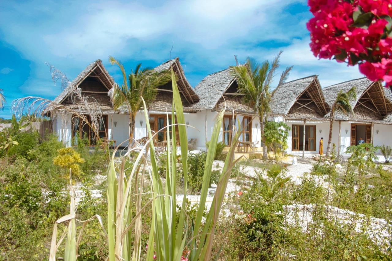 Zanzibar Kusini Beach Bungalows Hotel Kizimkazi Kültér fotó
